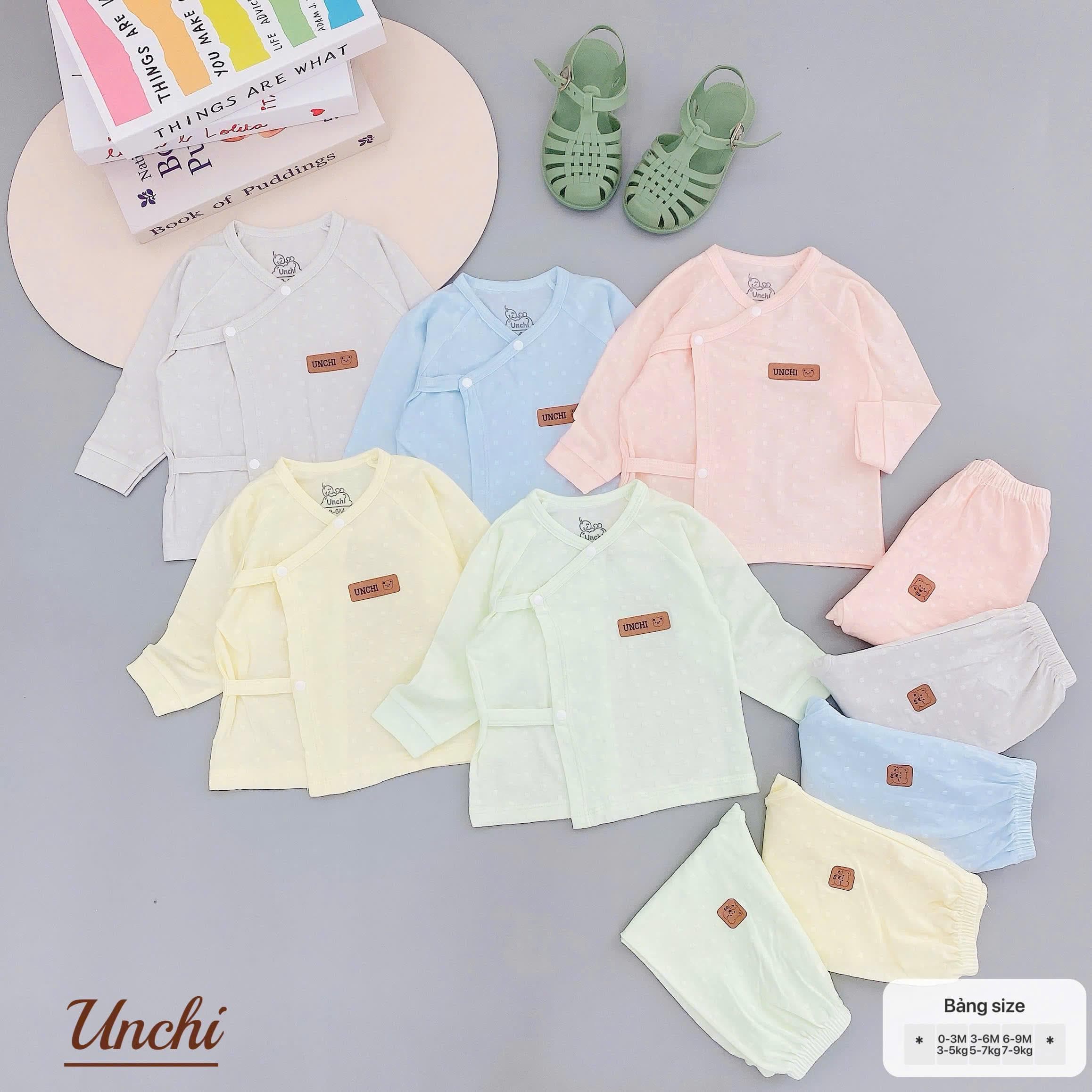 Bộ Chéo Unchi Dài Vân Nổi Chất Liệu Pettit Bamboo thoáng mát co dãn thoải mái cho bé